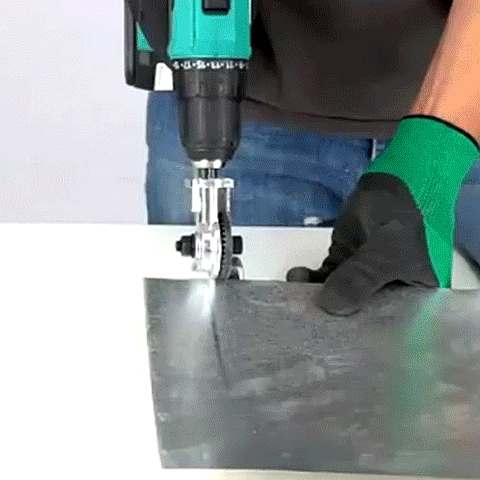 ADAPTOR pentru bormașină pentru tăierea metalului – Până la 1,5 mm
